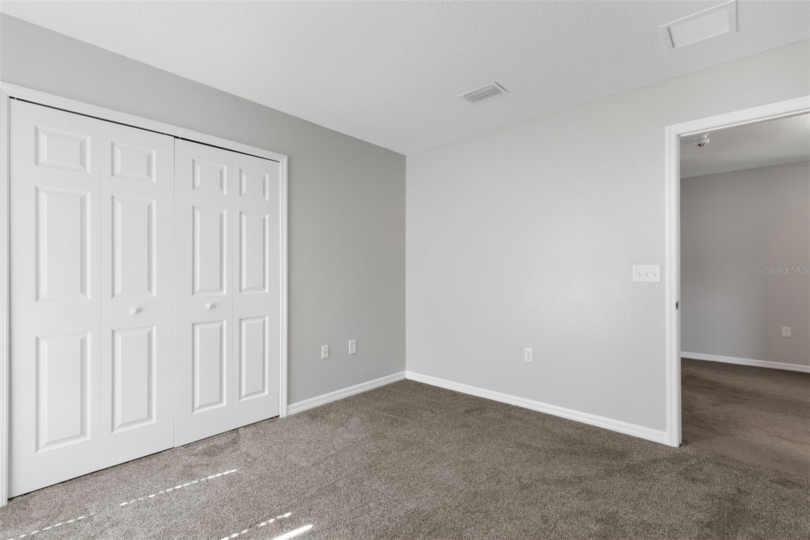 OAK LANDING - Residential