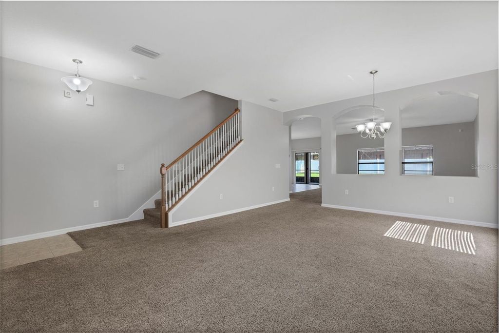 Photo of 313 Oak Landing Drive, Mulberry, FL 33860 (MLS # L4956752)