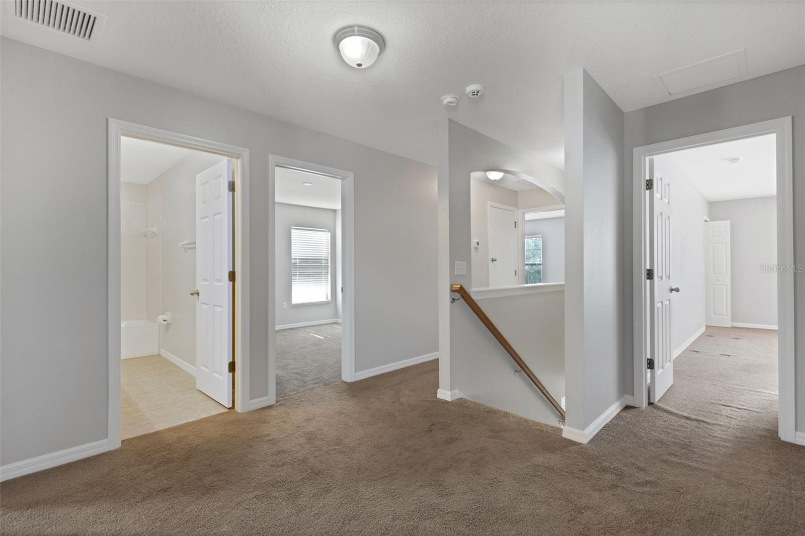 OAK LANDING - Residential