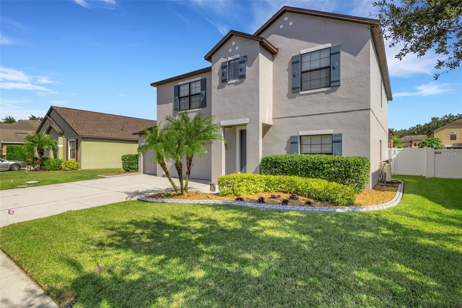 OAK LANDING - Residential