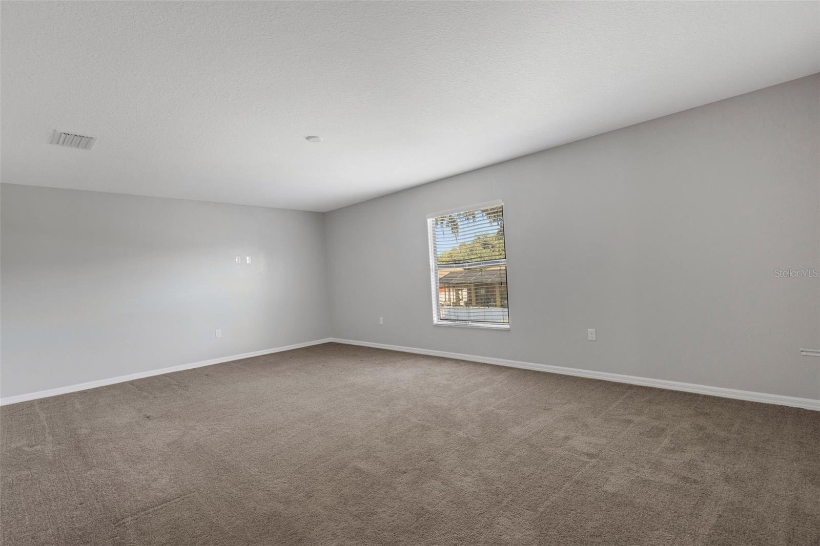 OAK LANDING - Residential