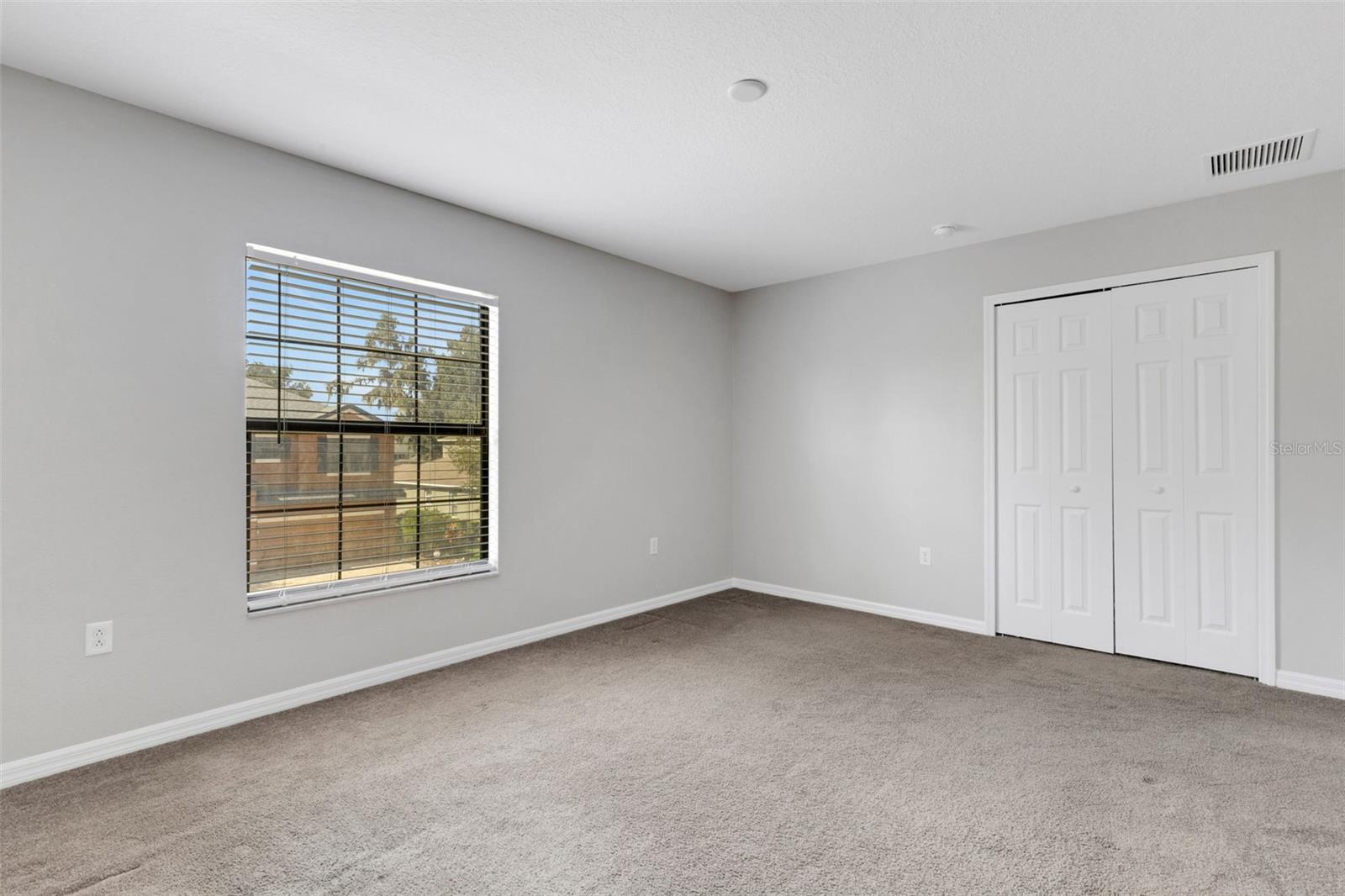 OAK LANDING - Residential