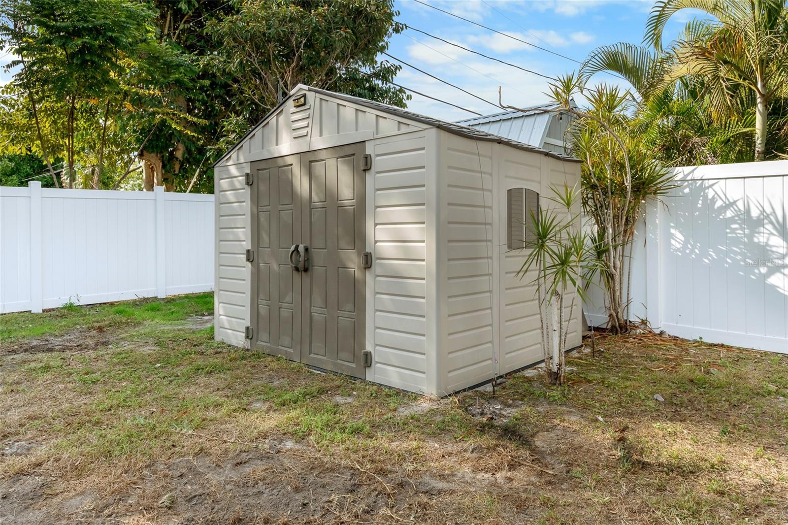 MEADOW LAWN REP - Residential