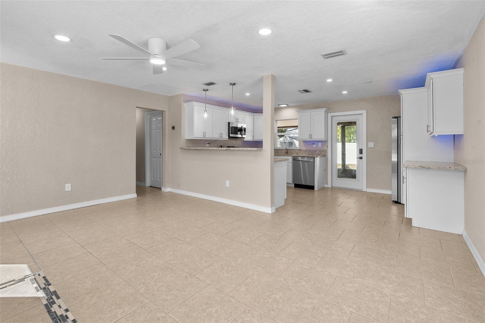 MEADOW LAWN REP - Residential