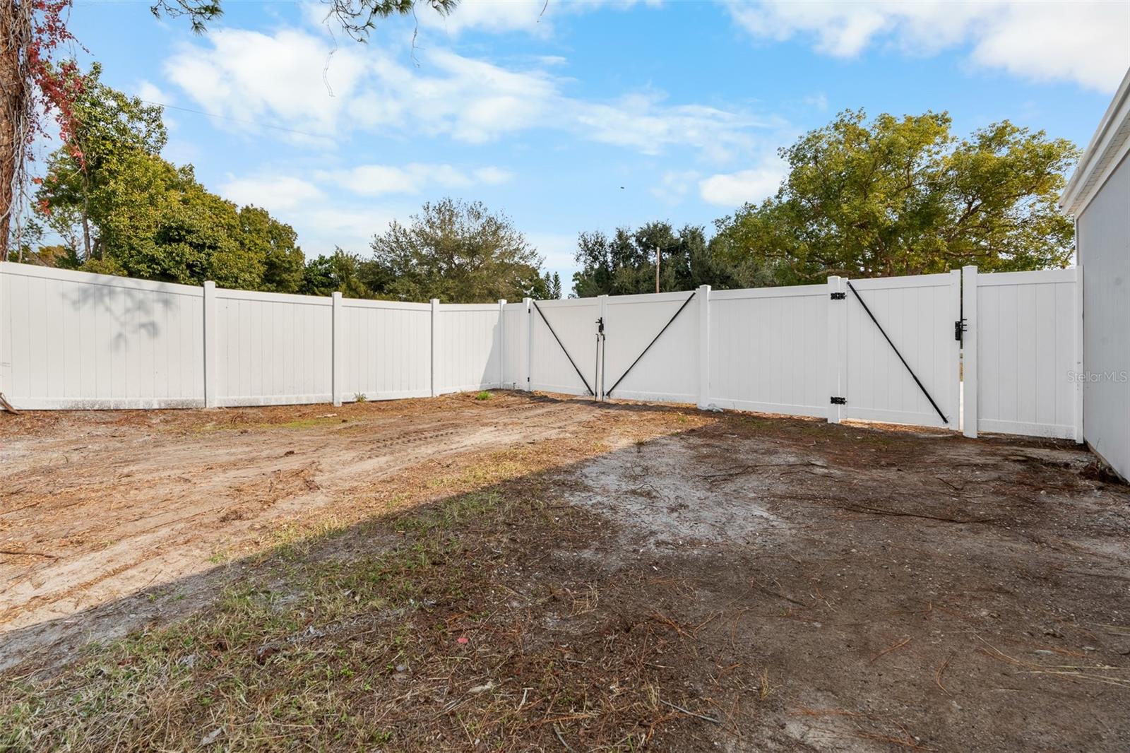 MEADOW LAWN REP - Residential