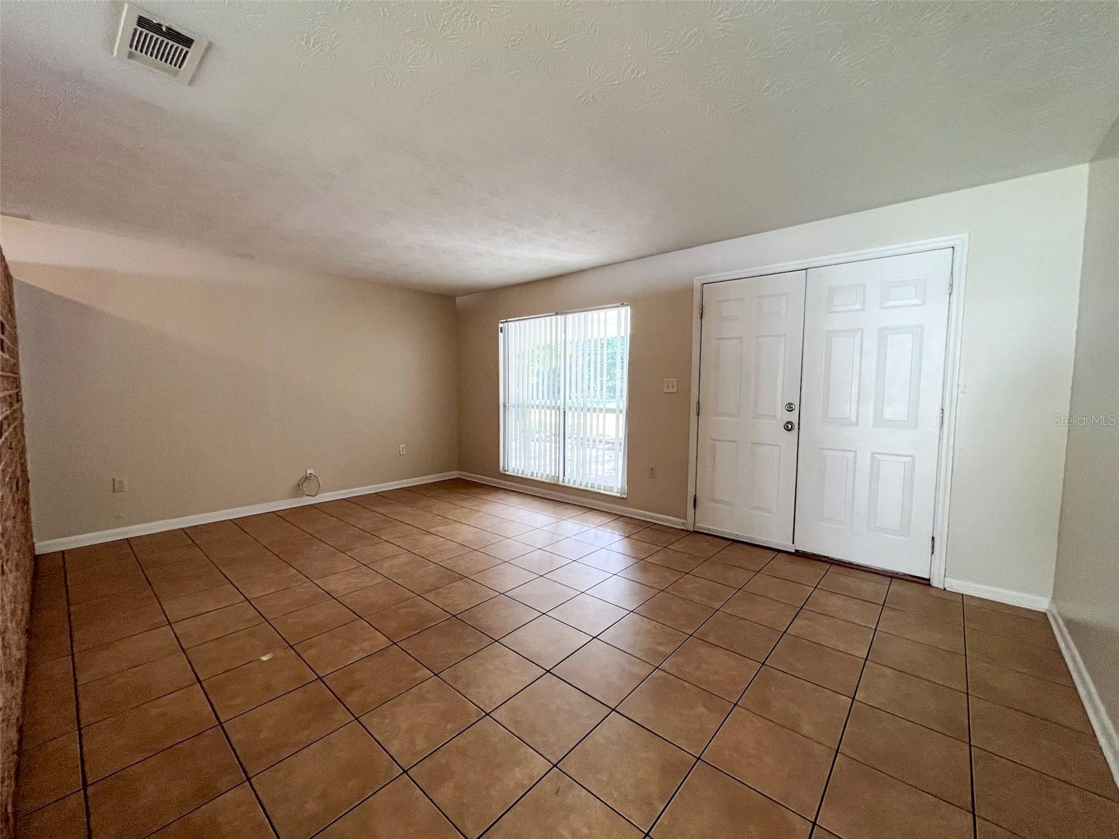 WOODLAND TERRACE - Residential Lease