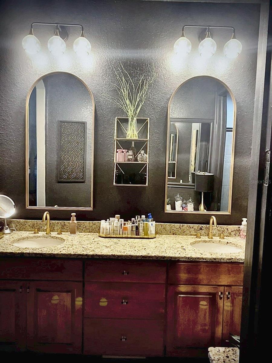 WESTSHORE YACHT CLUB TOWNHOMES - Residential