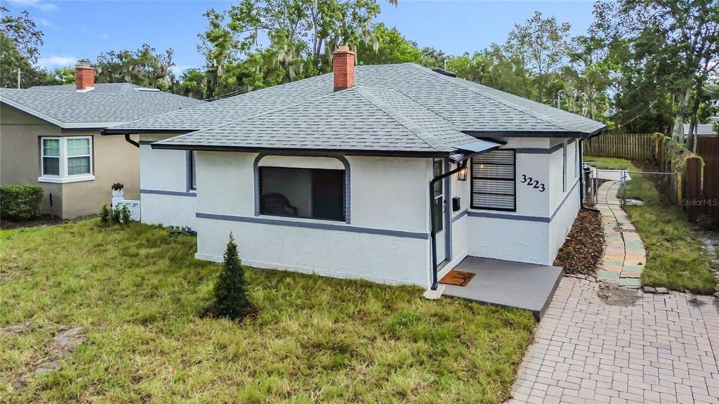 Photo of 3223 N Orange Ave, Orlando, FL 32803 (MLS # V4948871)