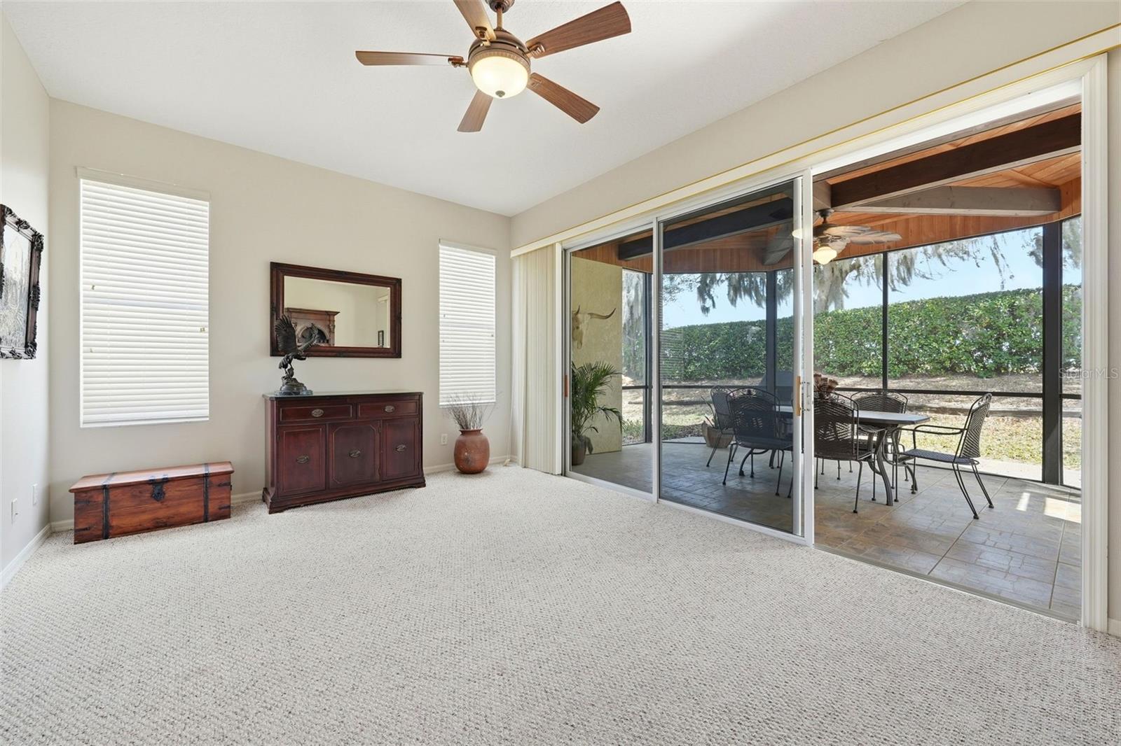 TAVARES ROYAL HARBOR PH 02 LT 179 - Residential