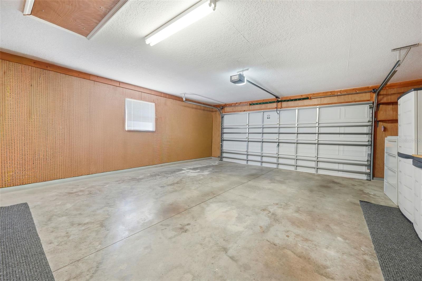 TAVARES ROYAL HARBOR PH 02 LT 179 - Residential