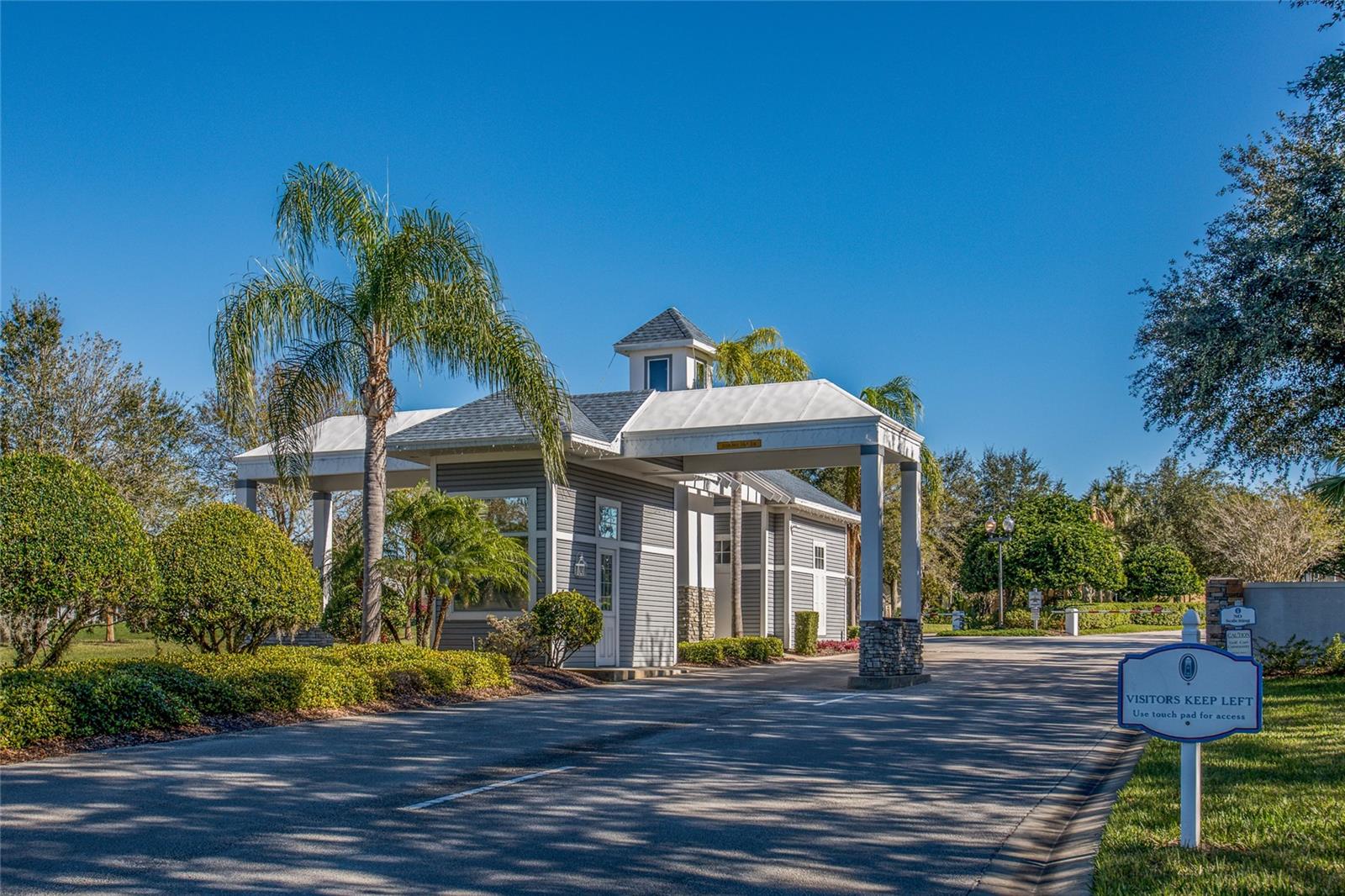 TAVARES ROYAL HARBOR PH 02 LT 179 - Residential