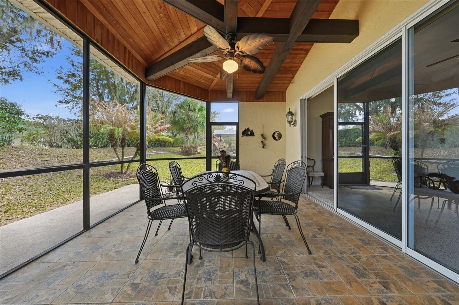 TAVARES ROYAL HARBOR PH 02 LT 179 - Residential