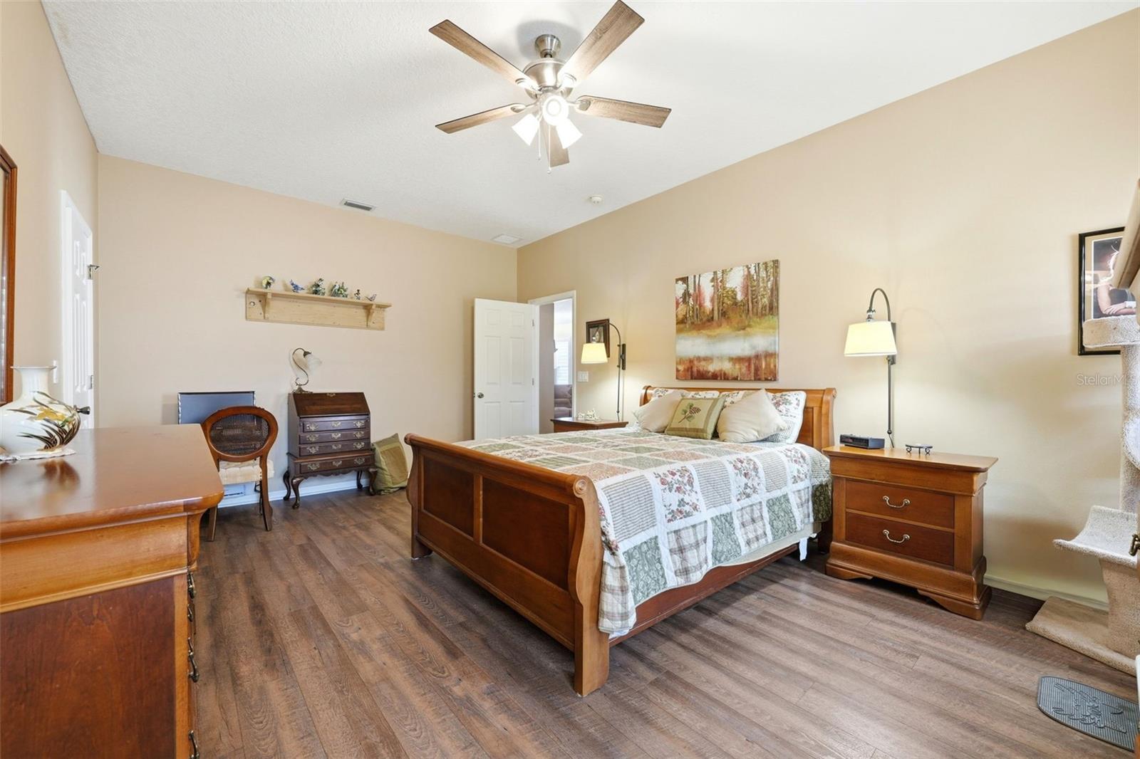 TAVARES ROYAL HARBOR PH 02 LT 179 - Residential