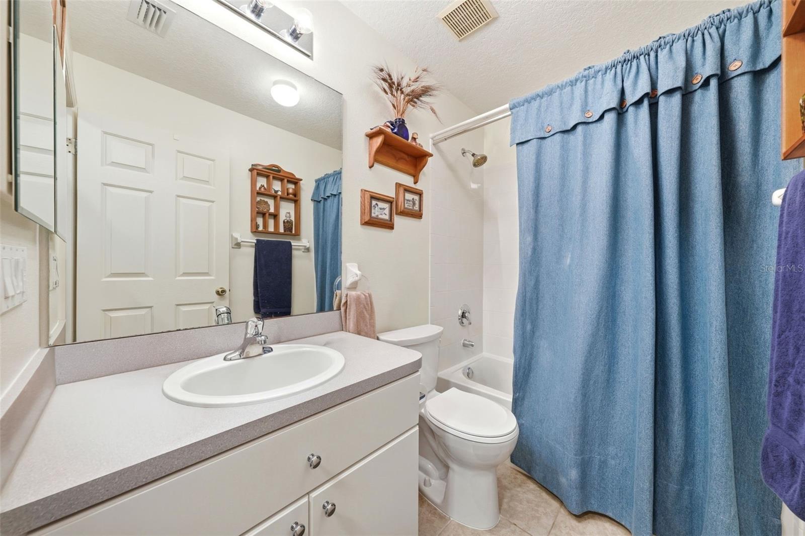 TAVARES ROYAL HARBOR PH 02 LT 179 - Residential