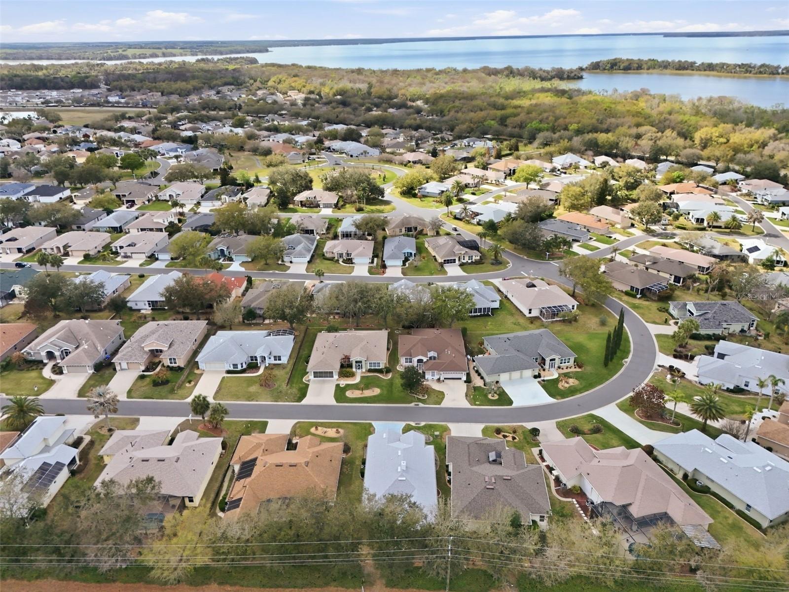 TAVARES ROYAL HARBOR PH 02 LT 179 - Residential