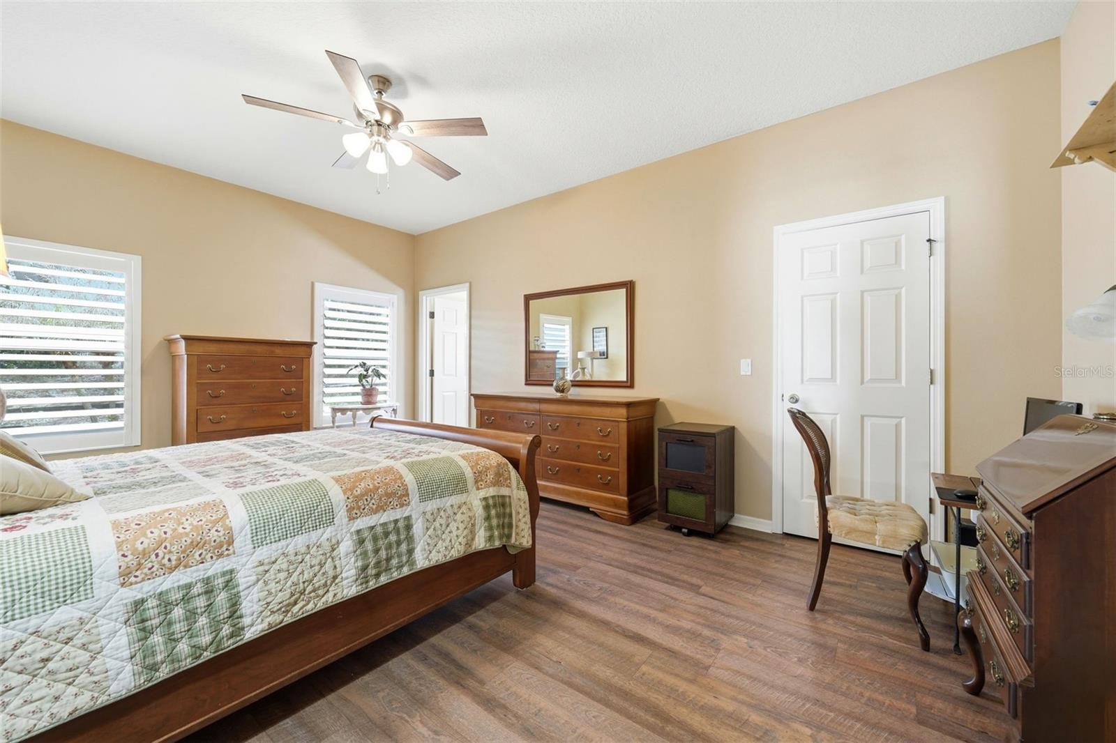 TAVARES ROYAL HARBOR PH 02 LT 179 - Residential