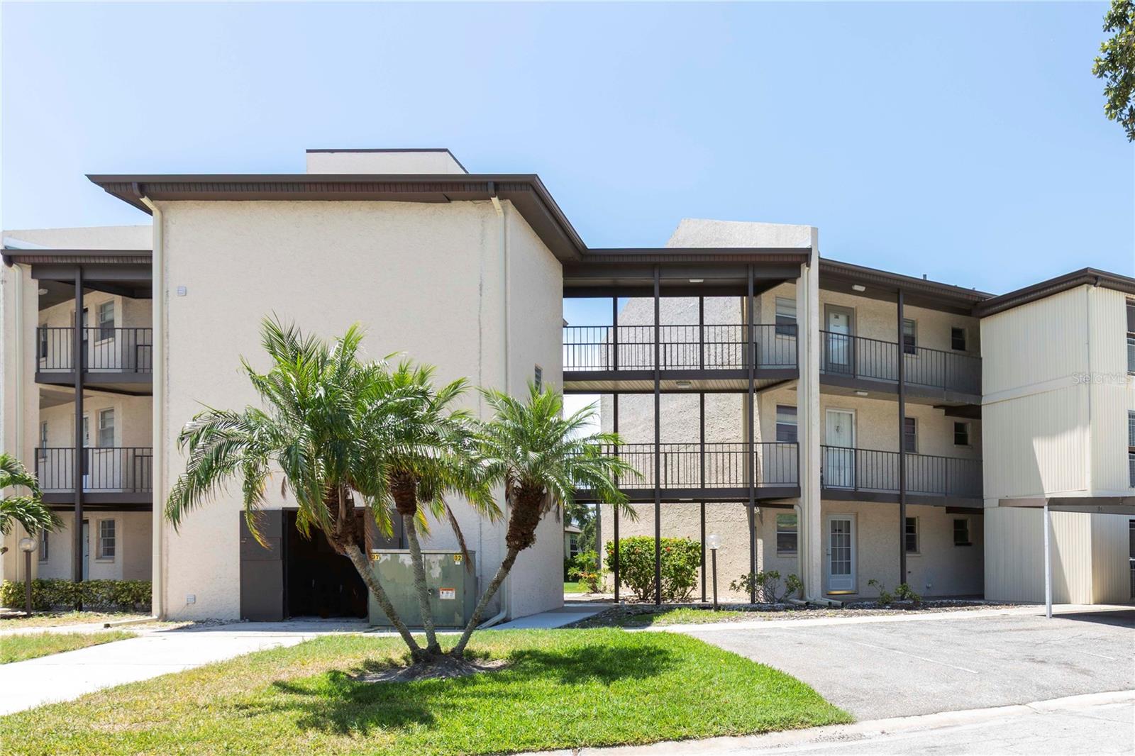 MODEL PERFECT FIRST FLOOR 1 BEDROOM, 1 BATH CONDOMINIUM. BEAUTIFULLY FURNISHED INCLUDING PLANTATION SHUTTERS, A NEW REFRIGERATOR, RANGE & DISHWASHER. CENTRAL HEAT & AIR UNIT, FLOORING PLUS THE HOT WATER HEATER ARE UPGRADED AS WELL. MOVE IN CONDITION! MONTHLY ASSOCIATION FEE PROVIDES INTERNET & CABLE, LAWN & TRASH SERVICE, CLUBHOUSE & 2 POOLS (1 HEATED) INSURANCE ON THE BUILDING, ROOF, ON SITE MANAGER, FUNDED ESCROW ACCOUNTS & EXTERIOR MAINTENANCE. CONVENIENT COVERED PARKING JUST OUTSIDE THIS UNIT! BONUS! GULF HARBORS BEACH CLUB MEMBERSHIP IS OPTIONAL @ $200.00 YEARLY. VERY ACTIVE COMMUNITY, SOMETHING HERE FOR EVERYONE! GREAT LOCATION! MINUTES TO SOUTHGATE SHOPPING CENTER, PUBLIX, T.J. MAXX, BURLINGTON, JOEY'S, MC'DONALDS, CRACKER BARREL & CHASE BANK & WELLS FARGO BANKING. CENTRALLY LOCATED IN FLORIDA, LESS THAN ONE HOUR TO TAMPA INTERNATIONAL AIRPORT, FAMOUS FLORIDA BEACHES AND PROFESSIONAL SPORTING EVENTS.
