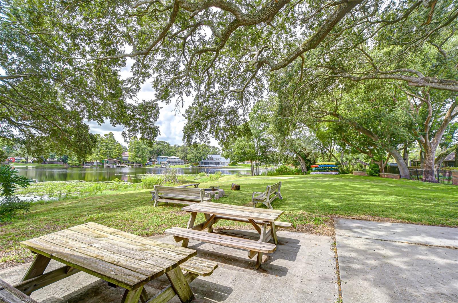 MAGDALENE SHORES ESTATES UN 6 - Residential