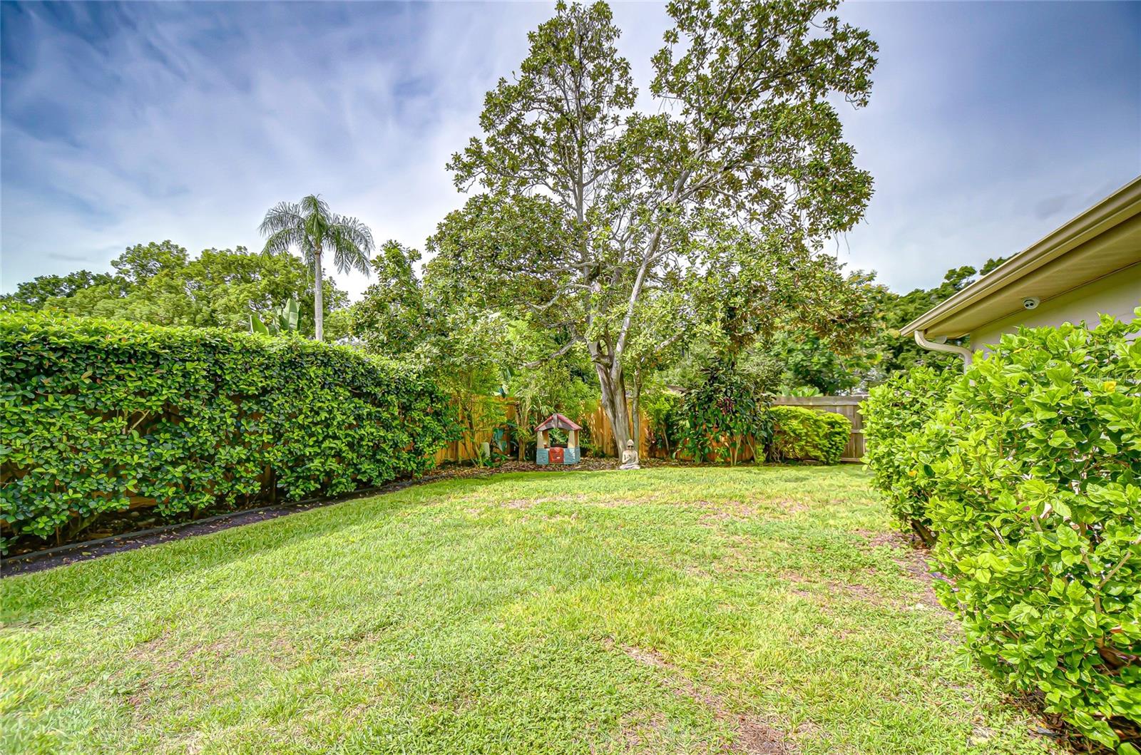 MAGDALENE SHORES ESTATES UN 6 - Residential