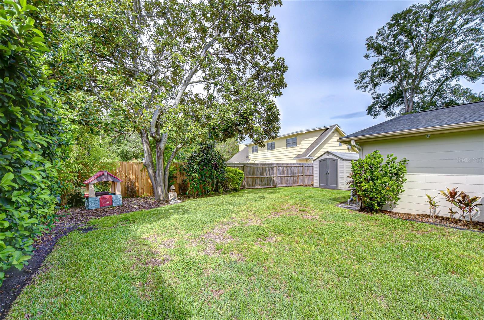 MAGDALENE SHORES ESTATES UN 6 - Residential