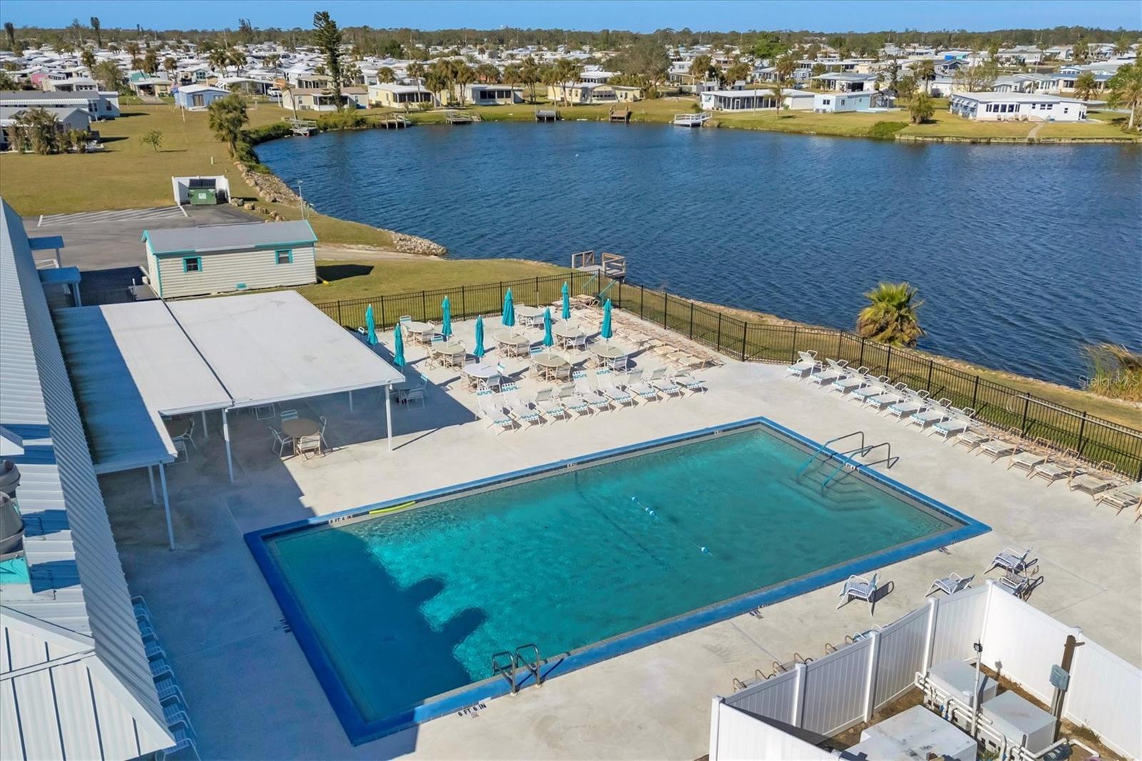 LEMON BAY ISLE PH 02 - Residential