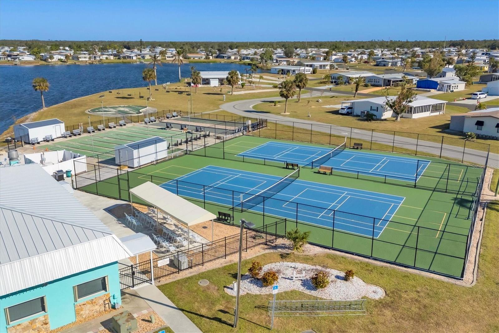 LEMON BAY ISLE PH 02 - Residential