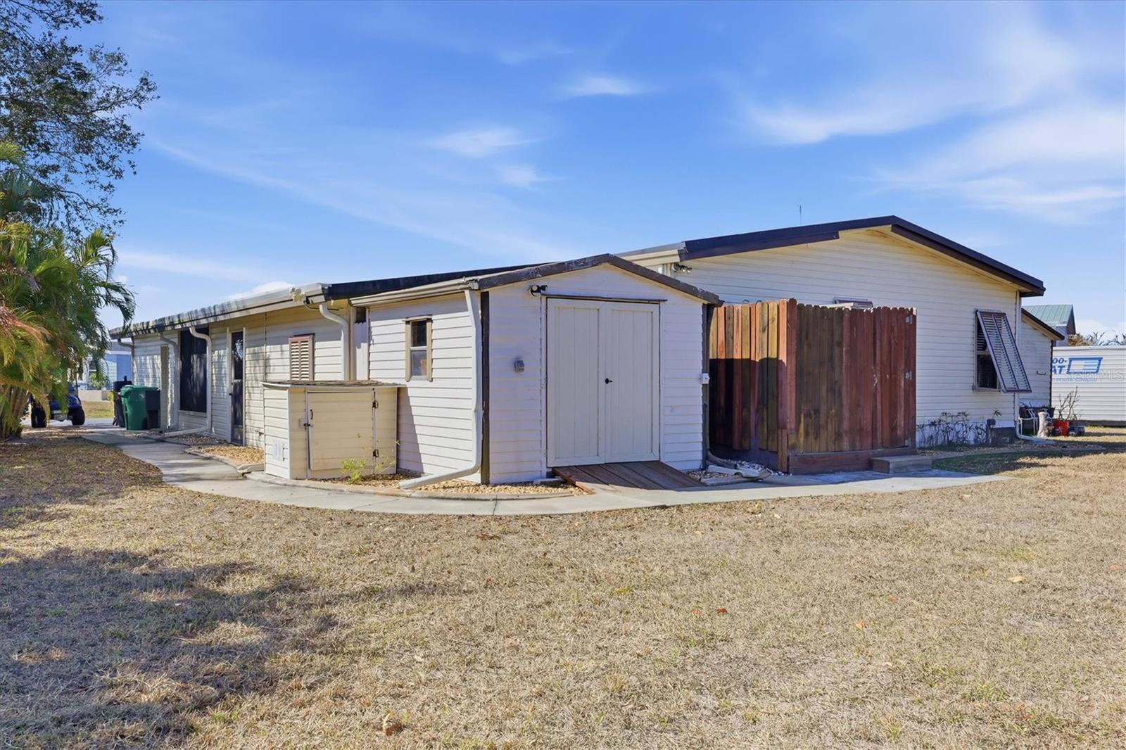 LEMON BAY ISLE PH 02 - Residential