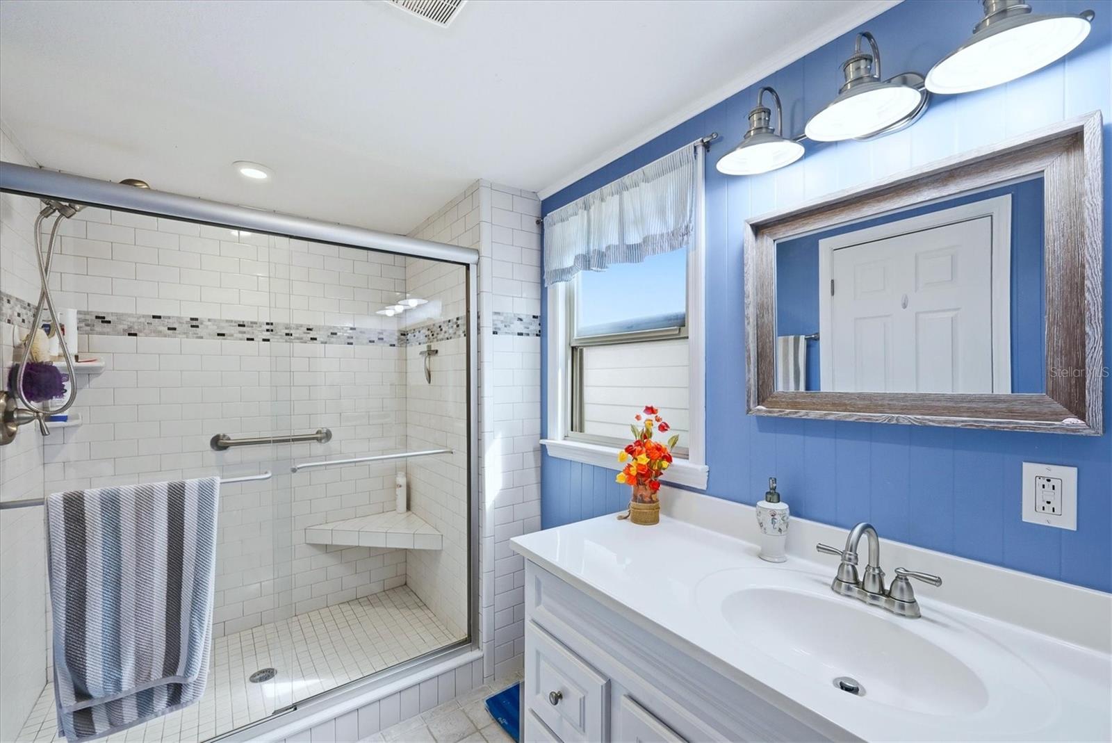 LEMON BAY ISLE PH 02 - Residential