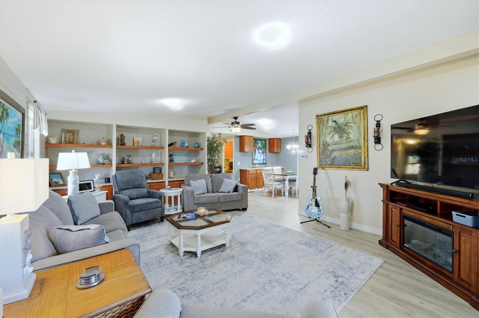 LEMON BAY ISLE PH 02 - Residential