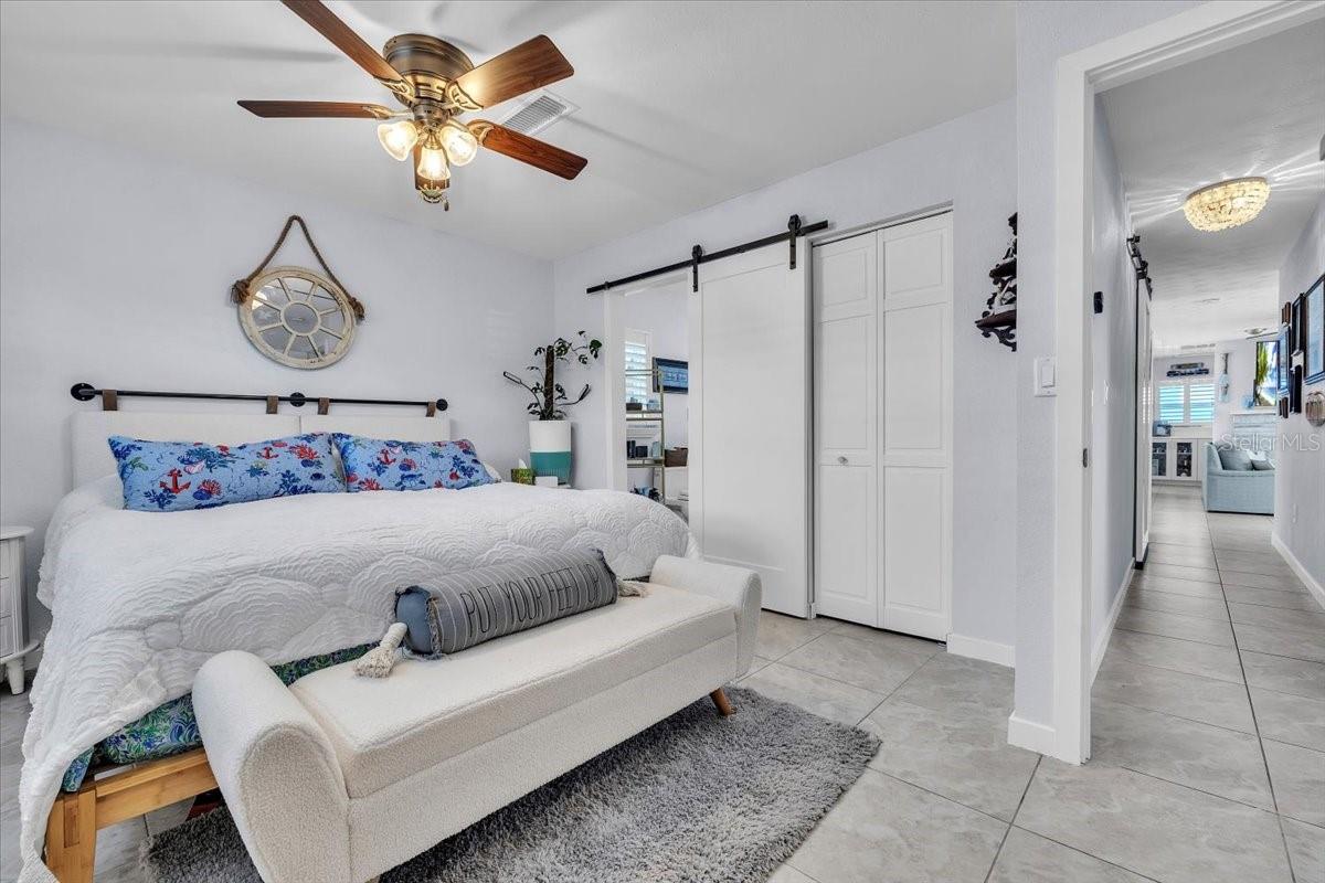 PALM SHORES - Residential