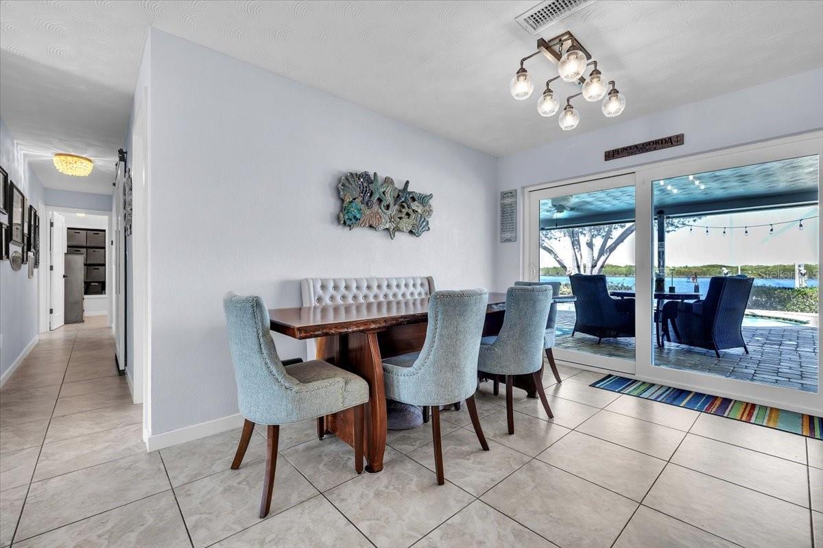 PALM SHORES - Residential