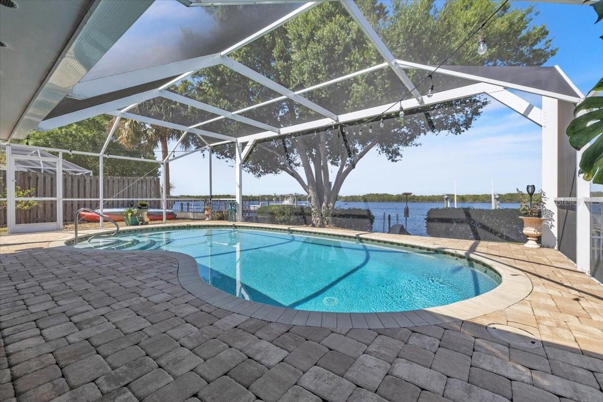 PALM SHORES - Residential