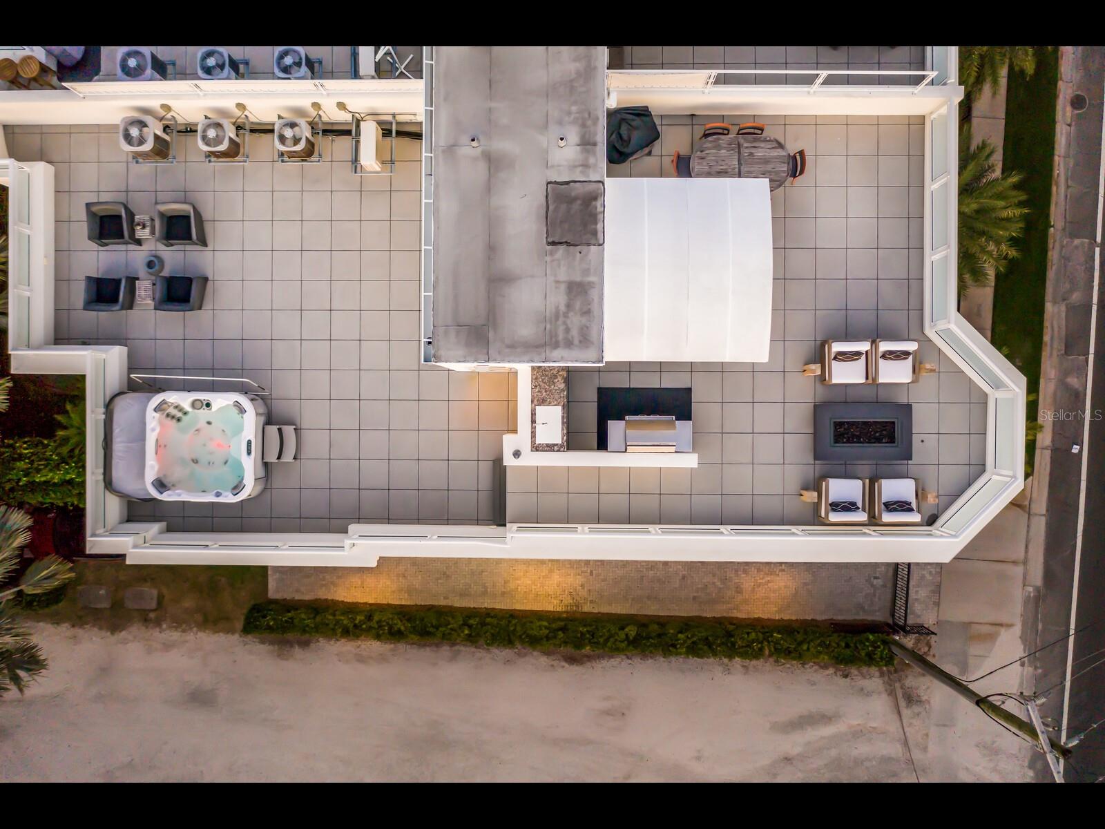 SIESTA BEACH VILLAS - Residential