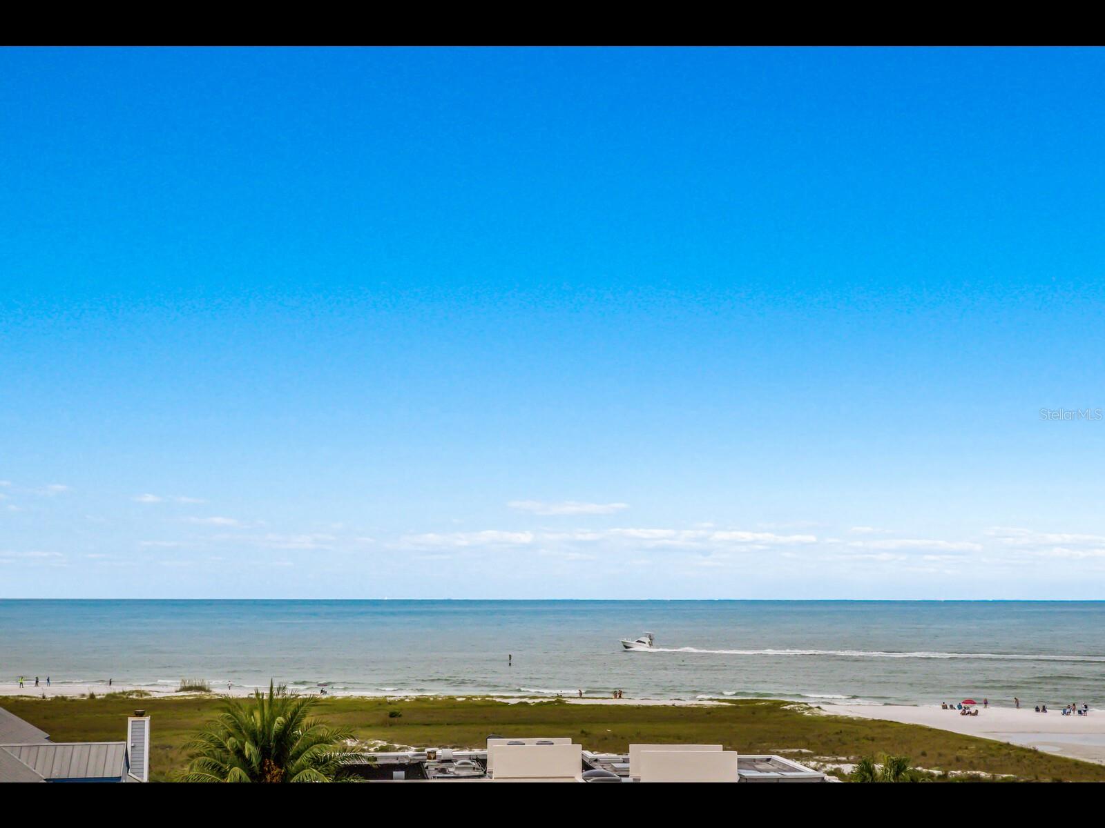 SIESTA BEACH VILLAS - Residential