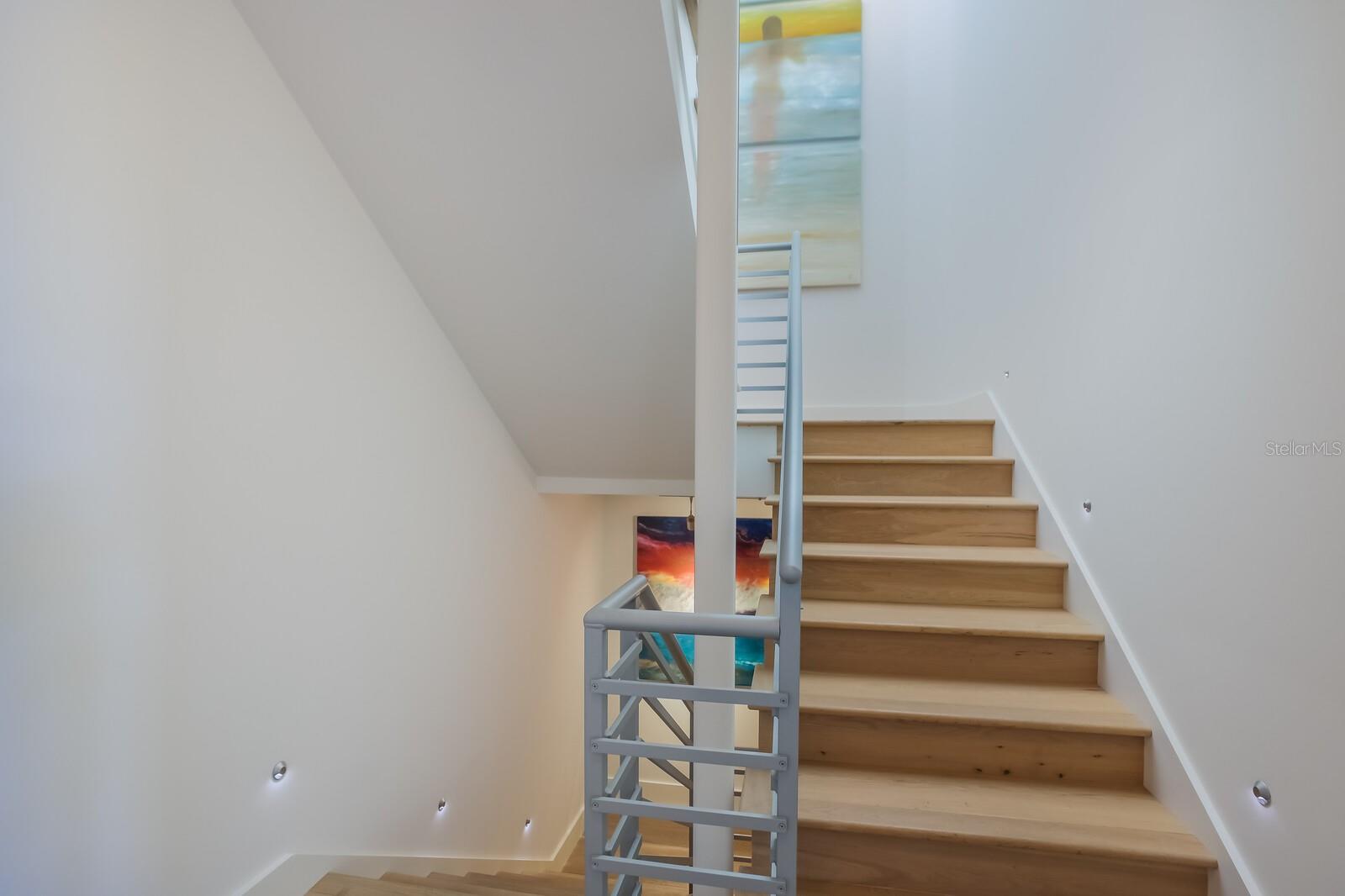 SIESTA BEACH VILLAS - Residential