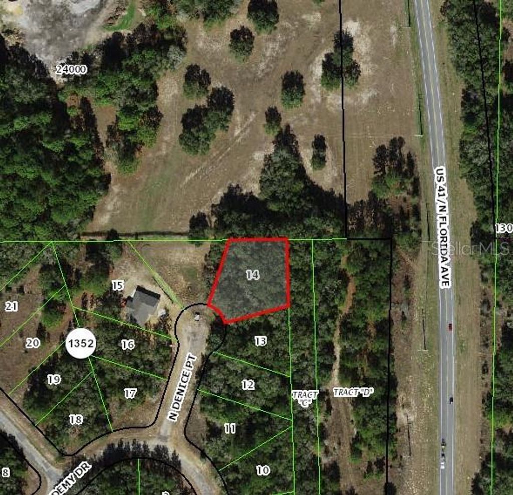 Photo of 11231 N Denice Point, Dunnellon, FL 34434 (MLS # C7515569)
