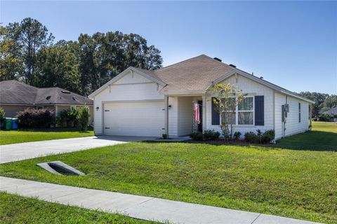 Photo of 19342 NW 226th Terrace, High Springs, FL 32643 (MLS # GC534712) Photo of 19342 NW 226th Terrace, High Springs, FL 32643 (MLS # GC534712)