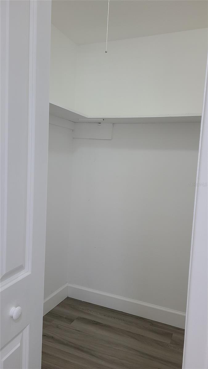 DAVIS ISLANDS - Residential Lease