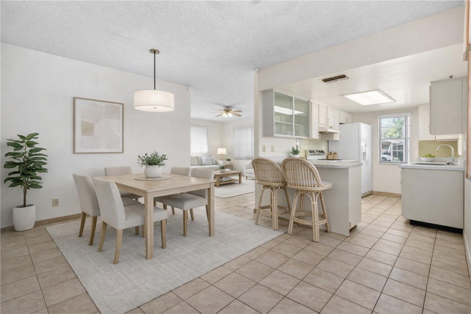 7307 N ALBANY AVENUE