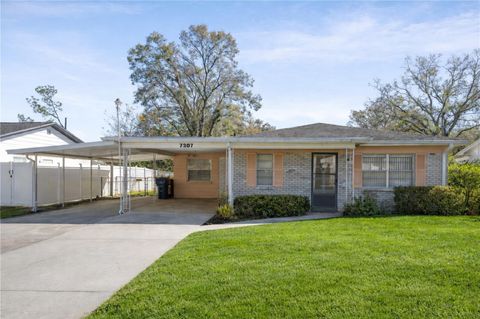Photo of 7307 N Albany Avenue, Tampa, FL 33604 (MLS # O6377837)