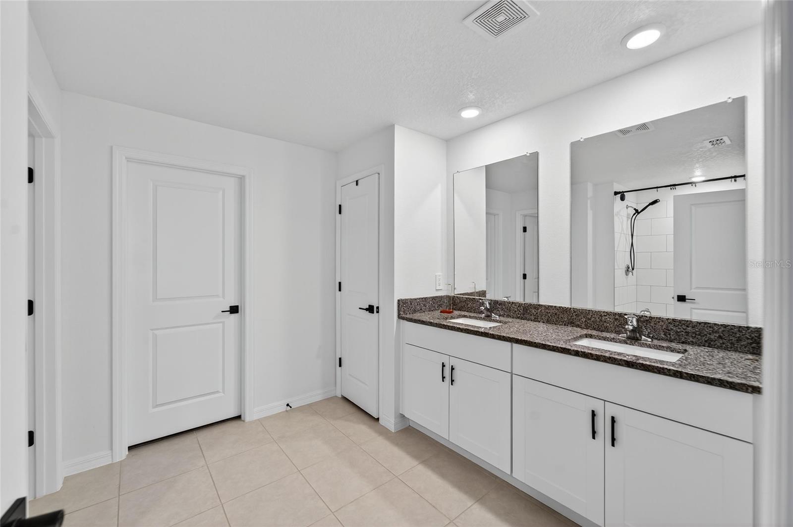 BALM GRV WEST - Residential Lease