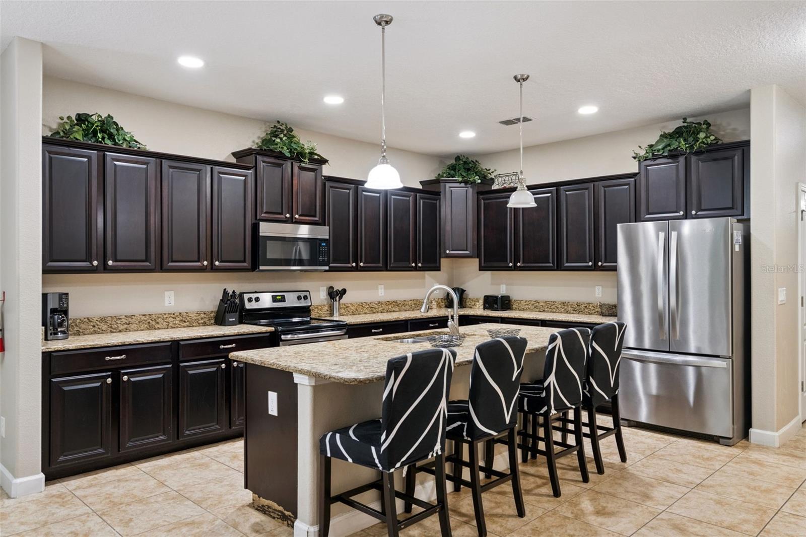 PARADISE PALMS RESORT - Residential