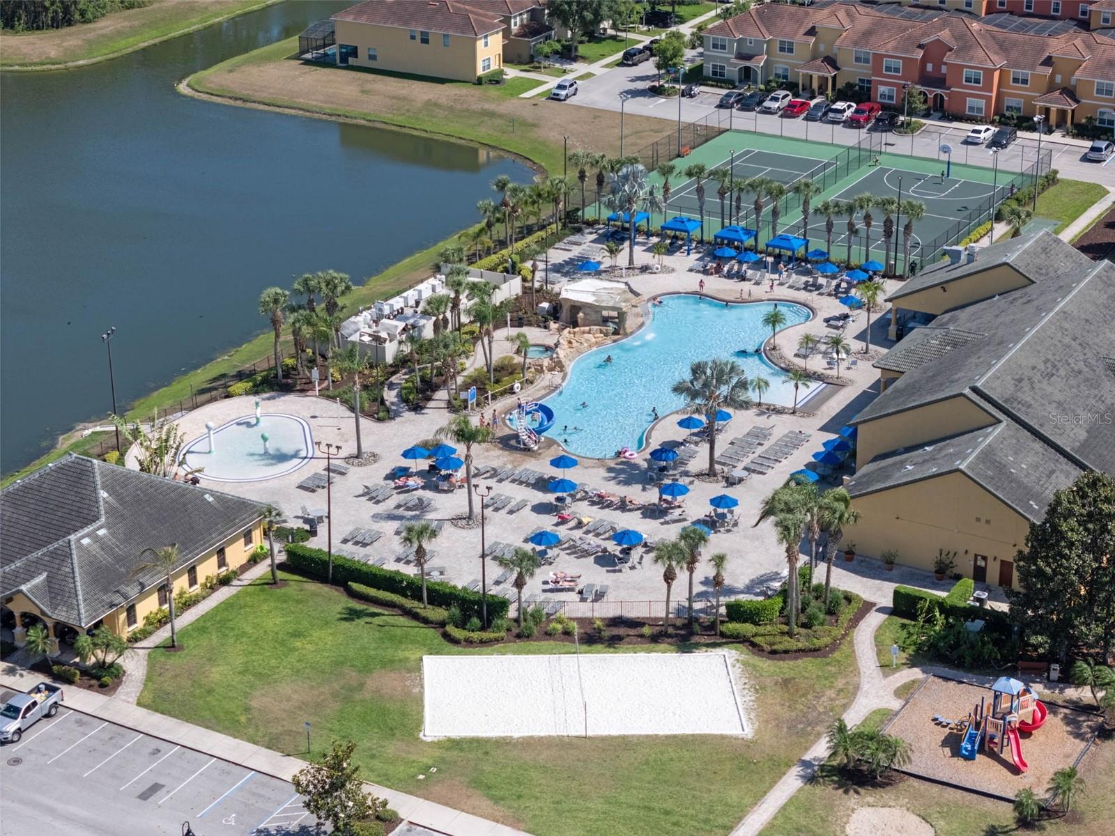 PARADISE PALMS RESORT - Residential