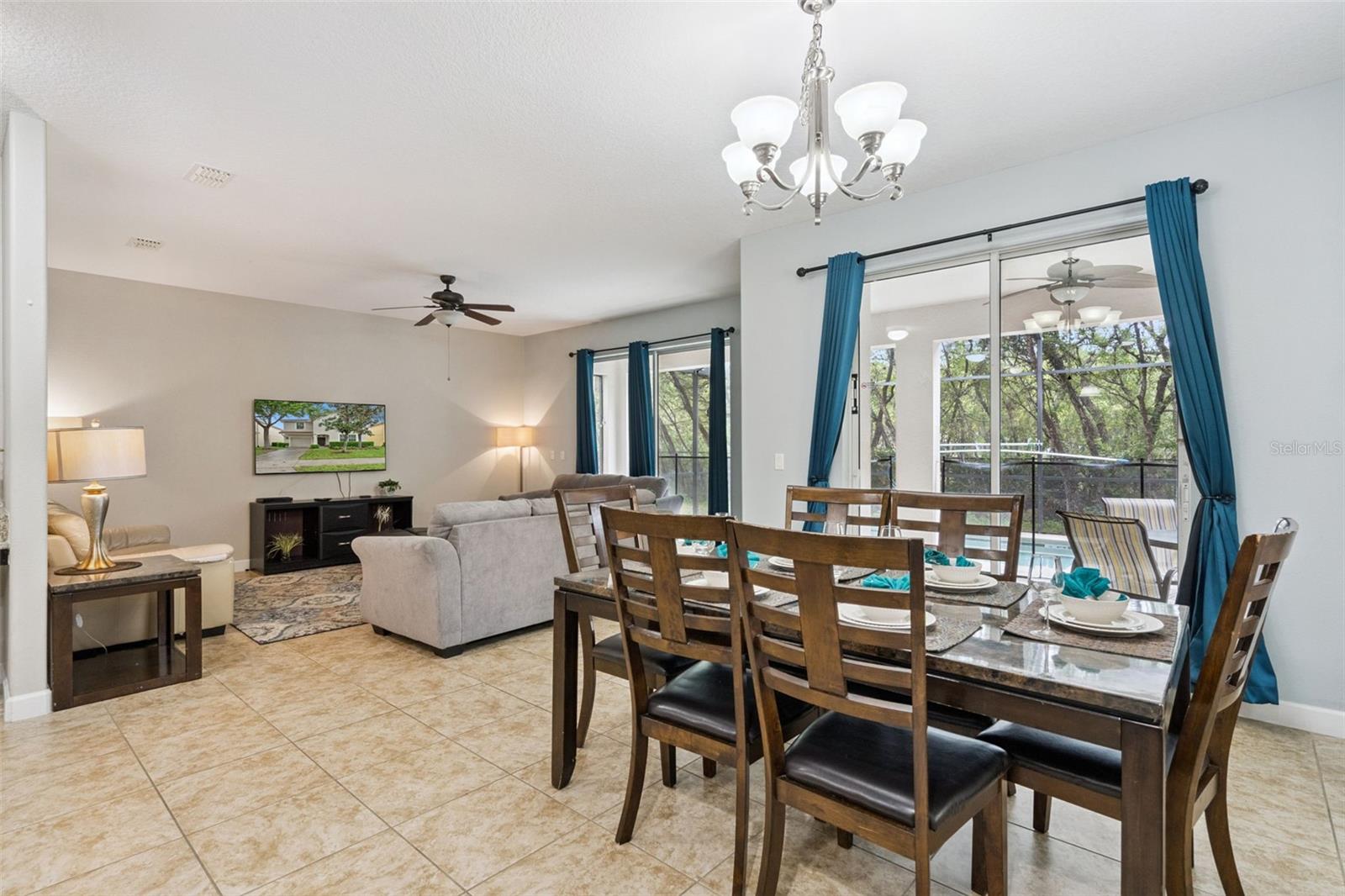 PARADISE PALMS RESORT - Residential