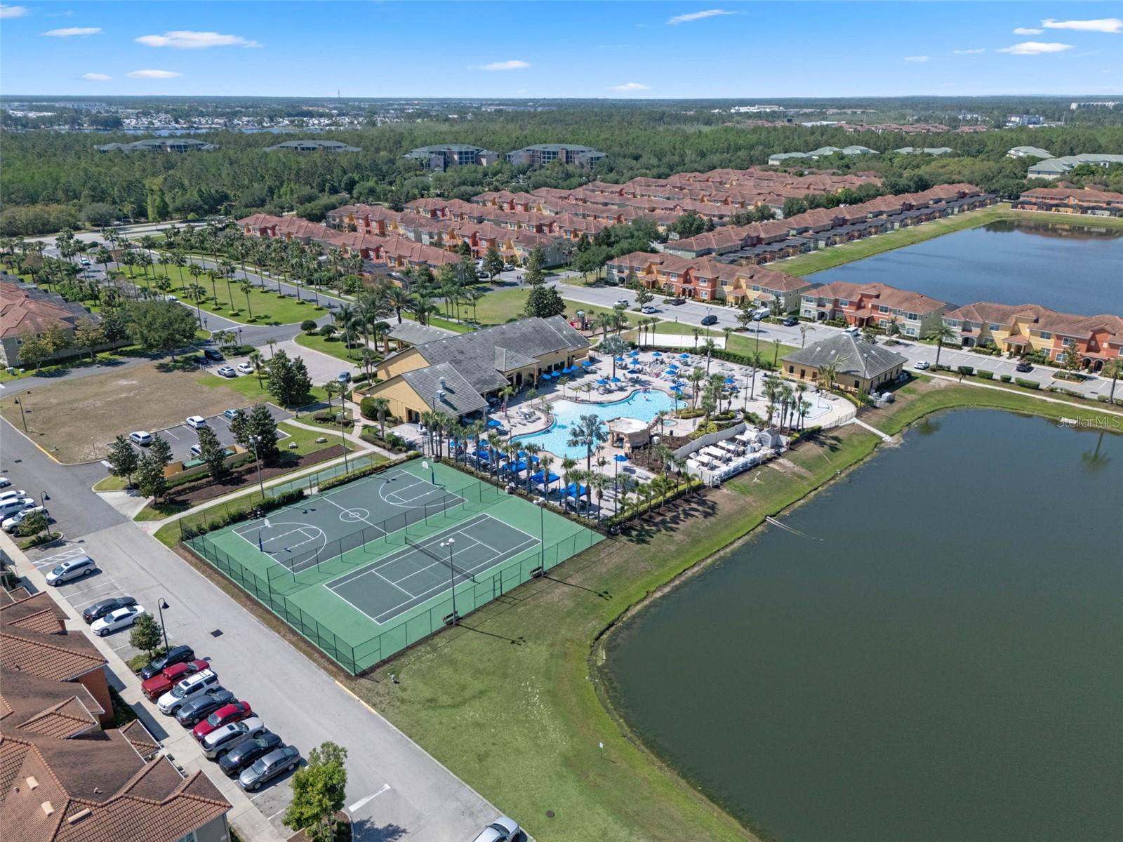 PARADISE PALMS RESORT - Residential