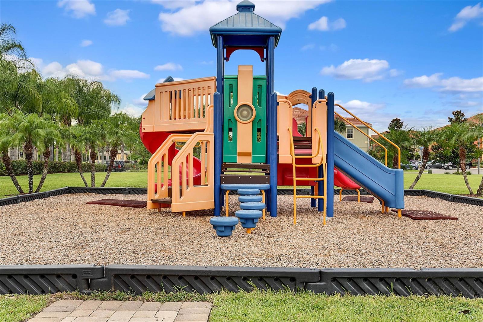 PARADISE PALMS RESORT - Residential