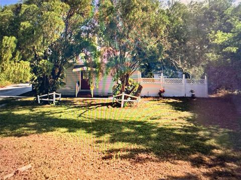 Photo of 5005 31st Street W, Bradenton, FL 34207 (MLS # A4691799)