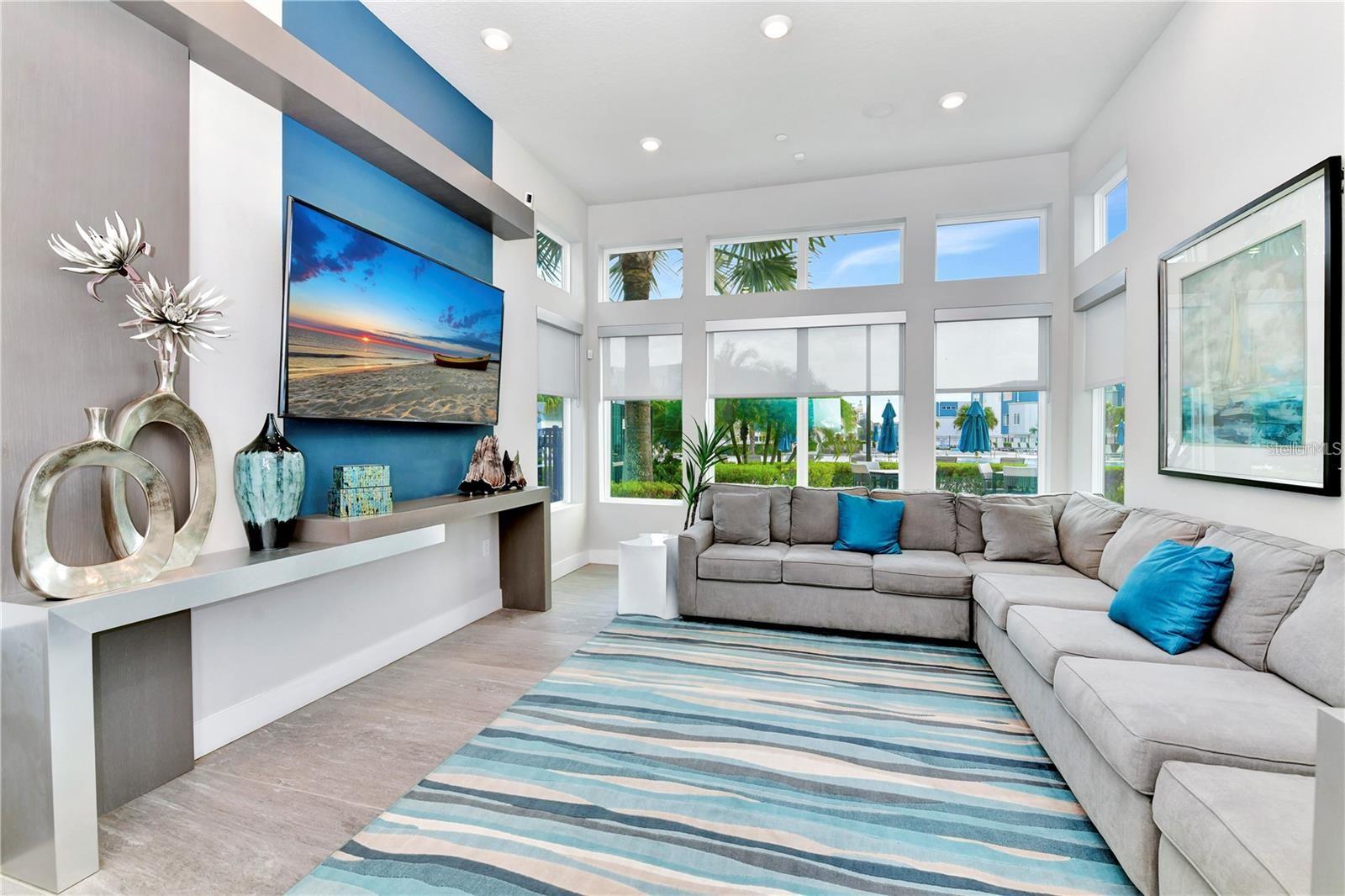 SPECTRUM AT REUNION CONDO PH 2A OR 5776/2995 UNIT - Residential Lease