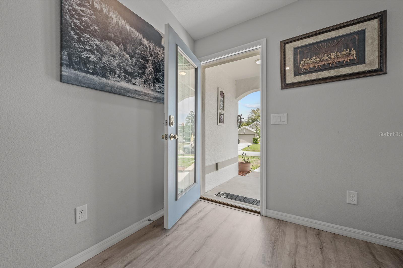 PINE LAKES - Residential