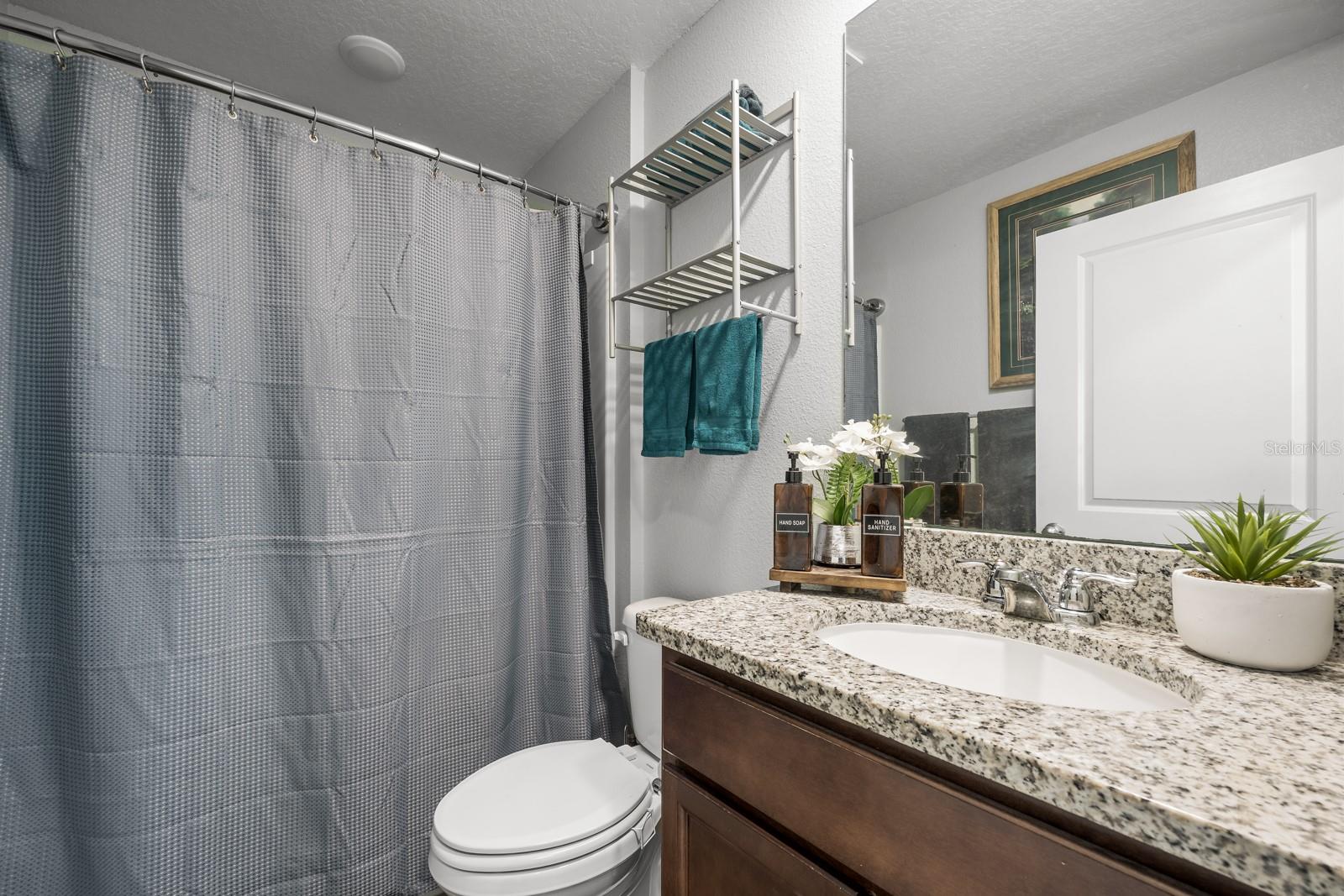 PINE LAKES - Residential